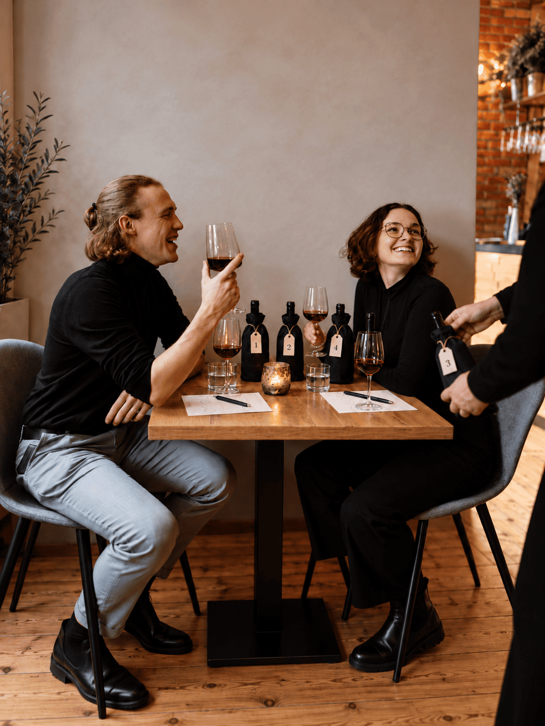 Weinbingo Blindverkostung – spielerisch Weine entdecken